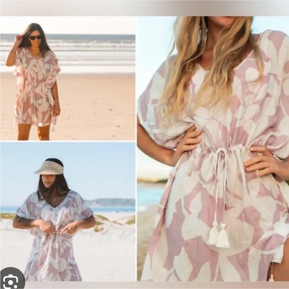 Poolside Paradiso Other - NWT POOLSIDE PARADISO Islander Coverup Dress Tassel Floral Mauve Pink Size XS/S